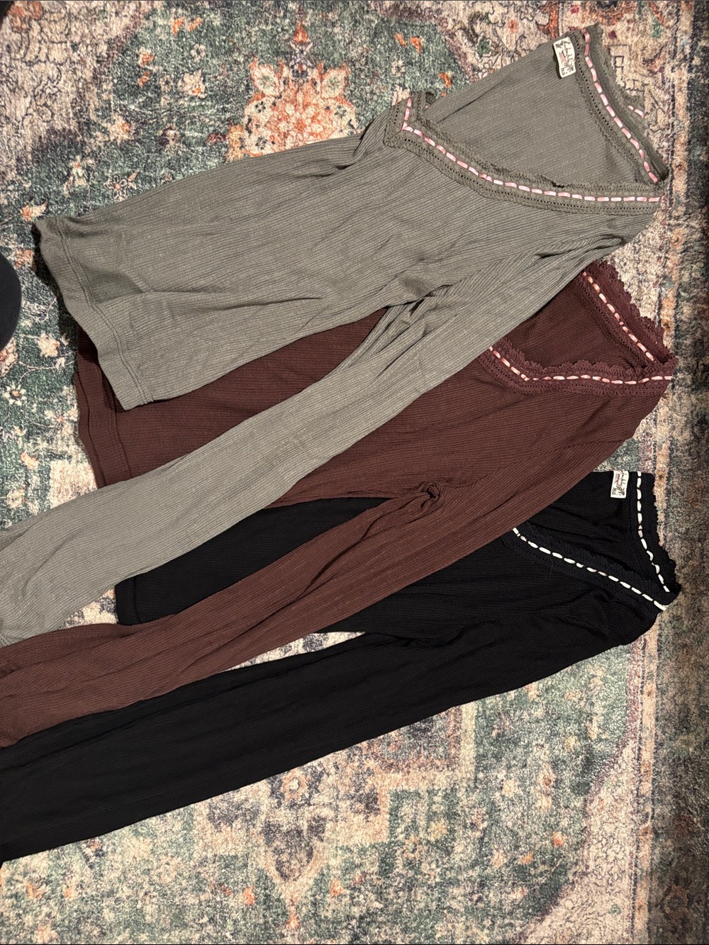 Free People Ribbed V-Neck Long Sleeve Top bundle